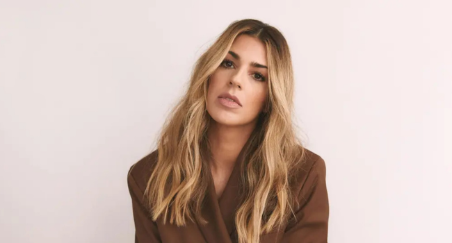 Brooke Ligertwood (2)