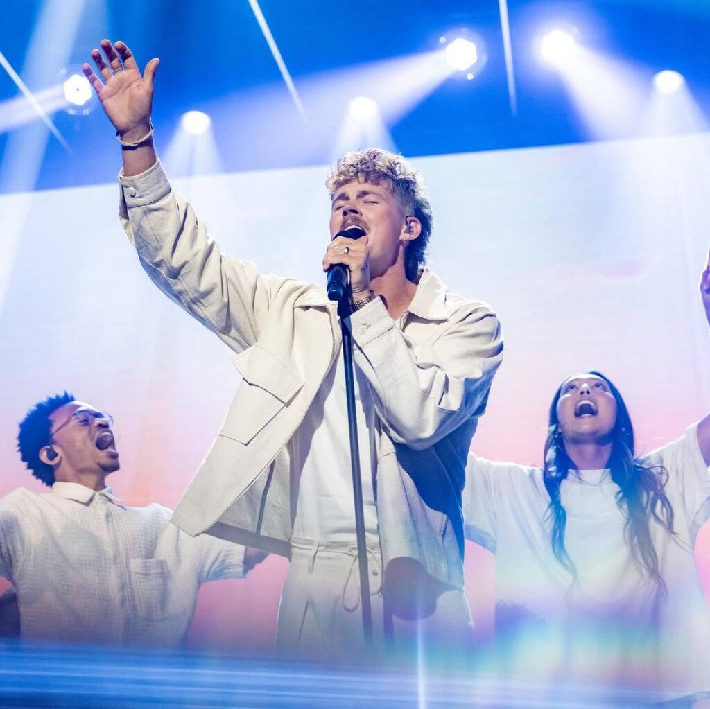 The Dove Awards is for everyone! Join us October 7th at Bridgestone Arena in Nashville, TN!Save