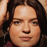Anna Golden Expands Her Intimate Worship Project With “Just Us (Deluxe)”